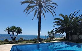 SOLETE - Apartamento con vistas, acceso directo al mar, piscina y parking by Redi